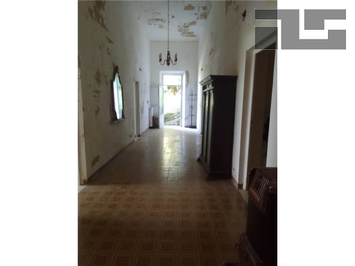 Villa con giardino, Vaglia bivigliano