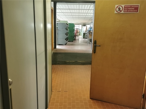 Capannone in affitto a Cerreto Guidi
