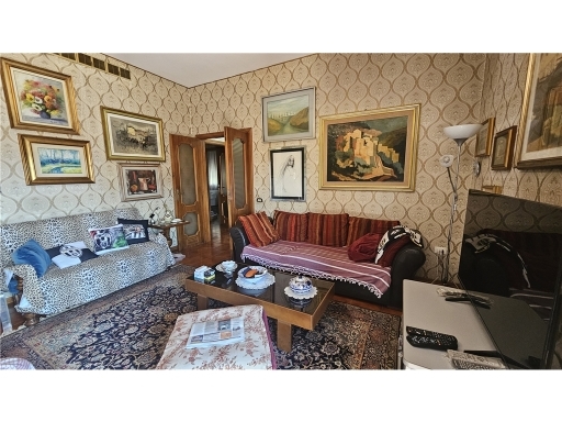 Appartamento con terrazzo, Empoli centro