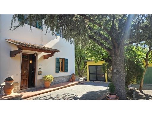 Villa con giardino, Empoli casenuove