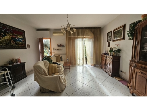Casa indipendente con giardino, Empoli centro