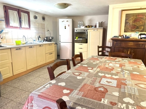 Quadrilocale con giardino, Empoli est