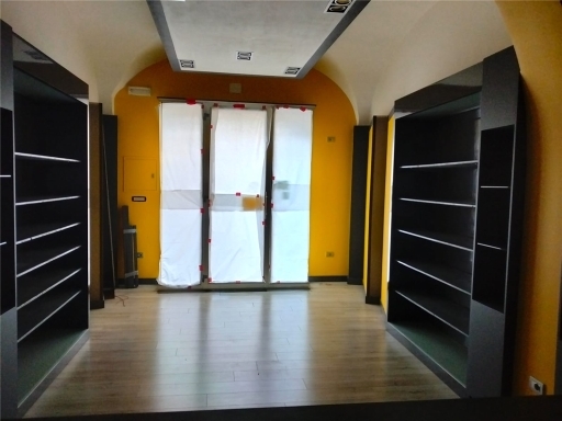 Negozio in affitto, Empoli centro