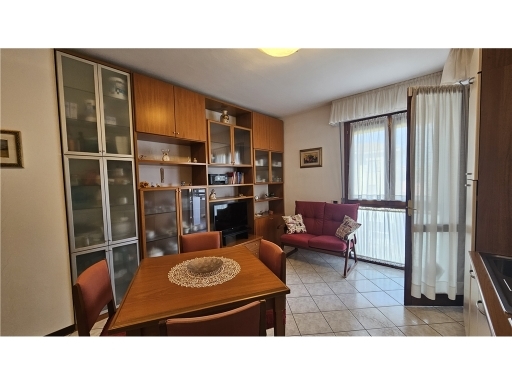 Bilocale con terrazzo, Empoli stadio