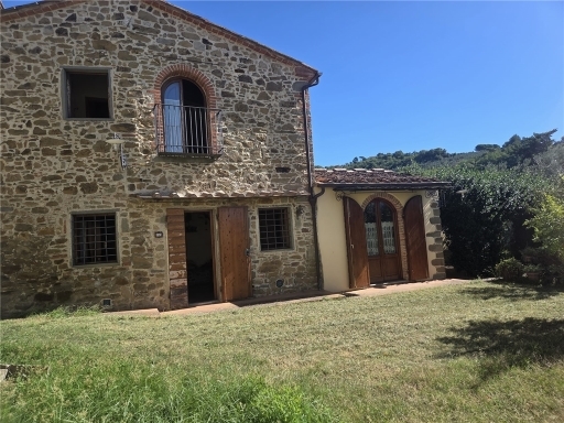 Villa con giardino, Vinci tigliano