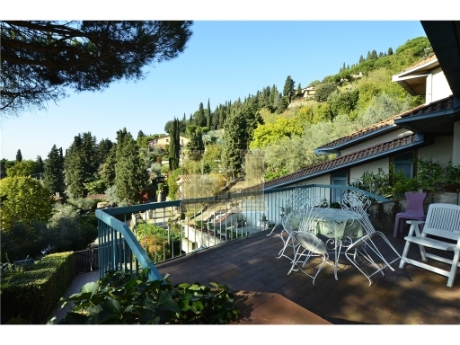 Villa con giardino, Firenze salviatino-san domenico