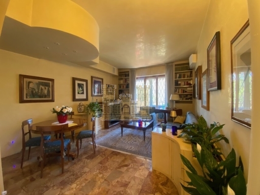 Trilocale con terrazzo, Firenze isolotto