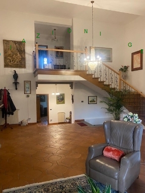 Villa con giardino a Barberino di Mugello
