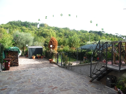 Villa con giardino a Borgo San Lorenzo