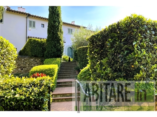 Villa con giardino a San Casciano in Val di Pesa