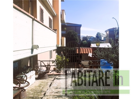 Villa con giardino a San Casciano in Val di Pesa