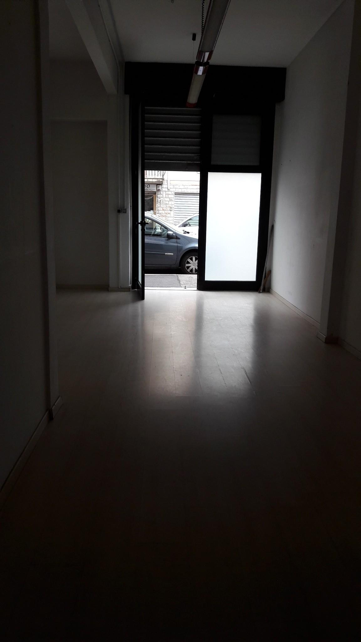 Locale commerciale in vendita, Firenze legnaia soffiano