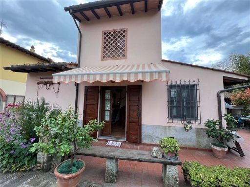 Villa con giardino, Scandicci rinaldi