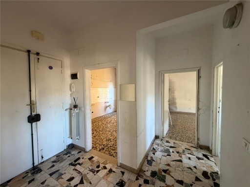 Trilocale in affitto, Scandicci centro