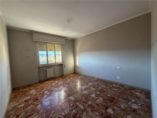 Trilocale in affitto, Scandicci centro