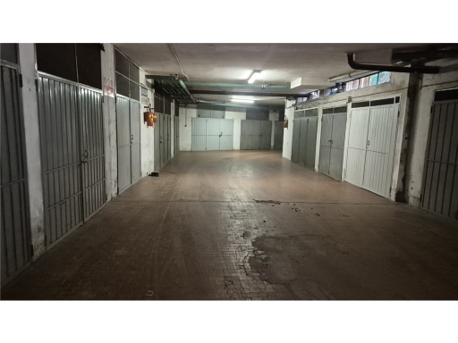 Box/Garage 11mq in affitto, Scandicci centro