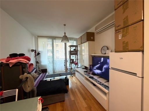 Bilocale con terrazzo, Scandicci centro