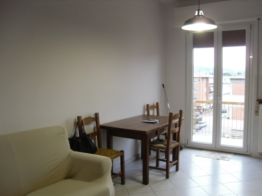 Bilocale con terrazzo, Scandicci centro