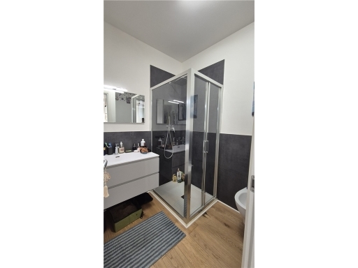 Bilocale con terrazzo, Scandicci centro