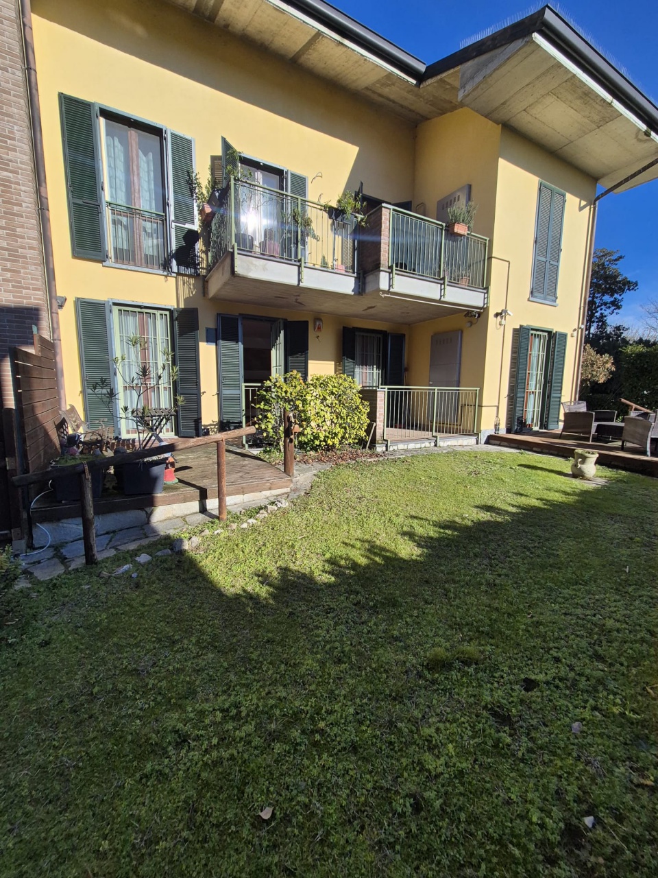 Trilocale con giardino in via treves, Pavia