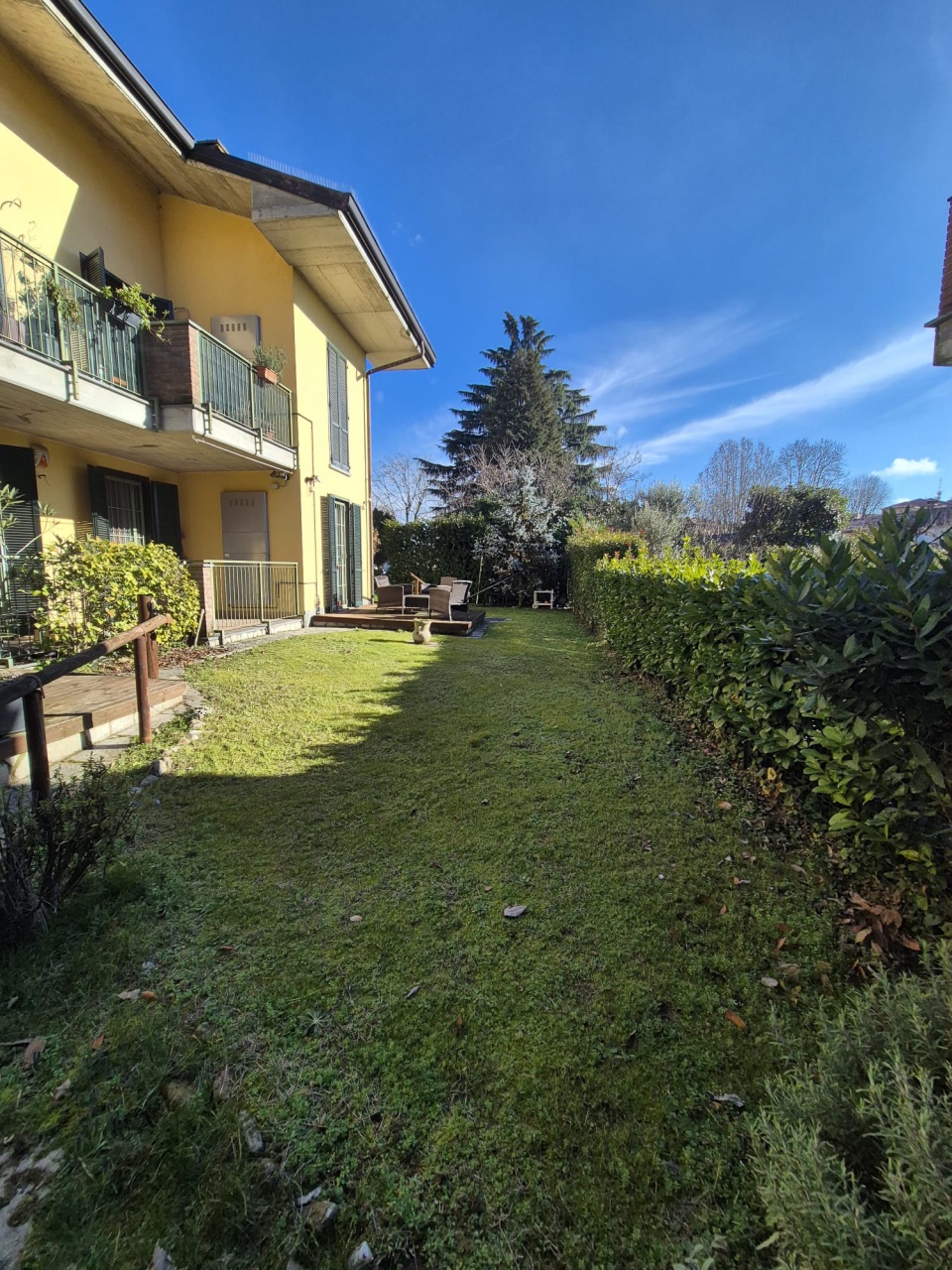 Trilocale con giardino in via treves, Pavia
