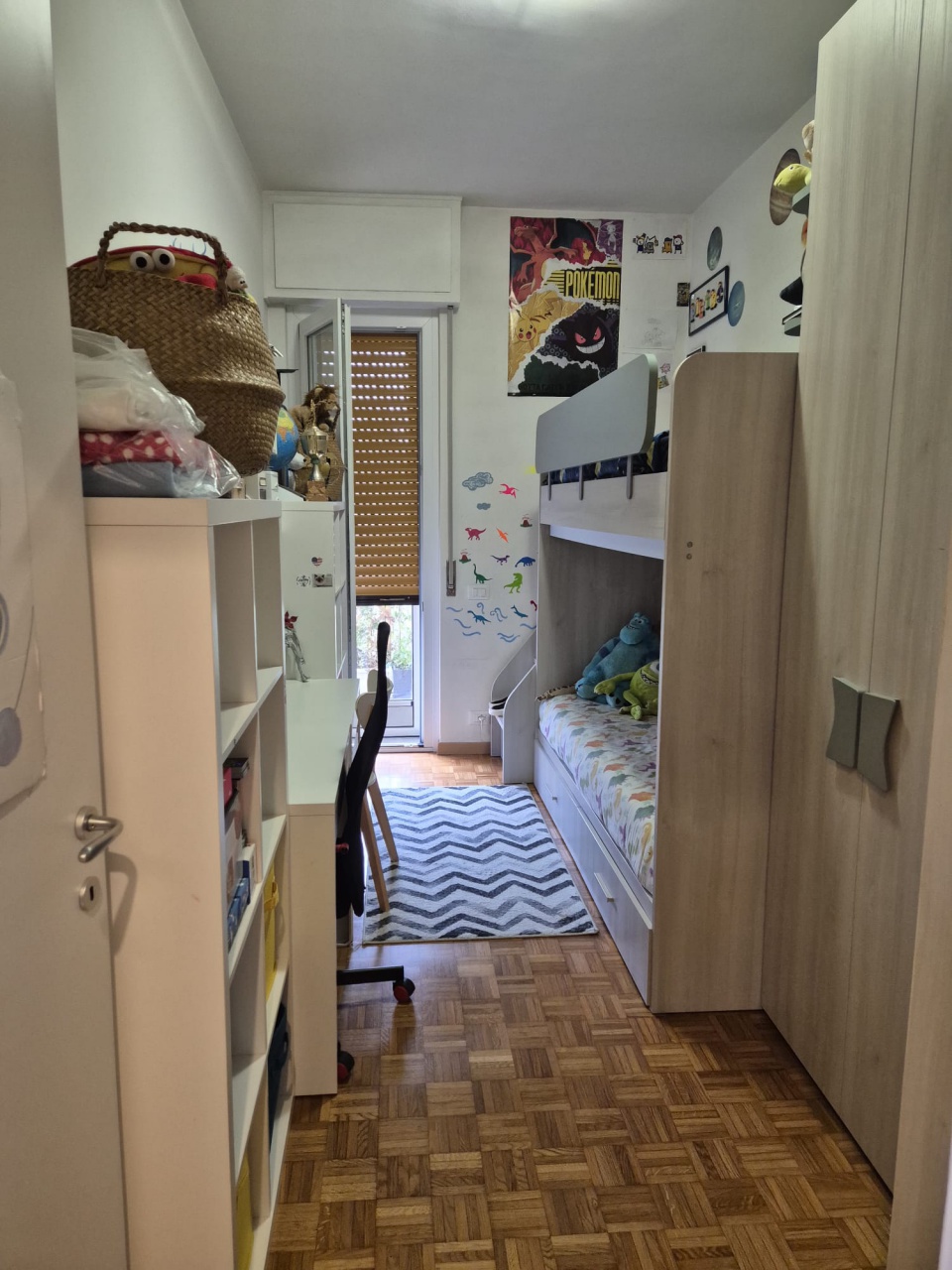 Trilocale con box in piazza addobbati, Pavia