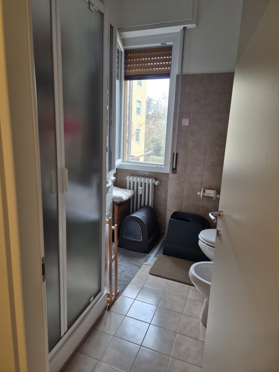 Trilocale con box in piazza addobbati, Pavia