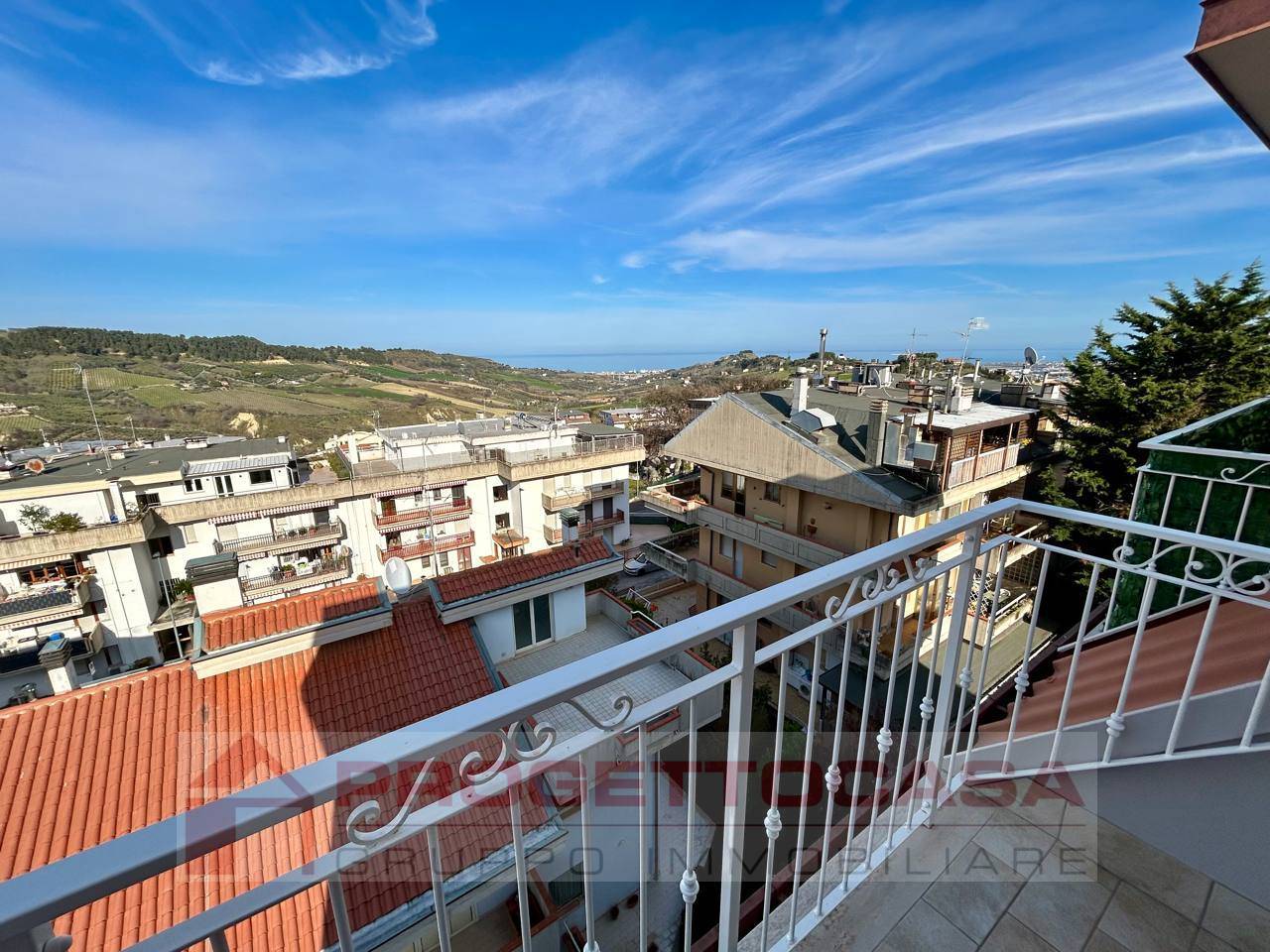 Trilocale da ristrutturare, Monteprandone residenziale - panoramica
