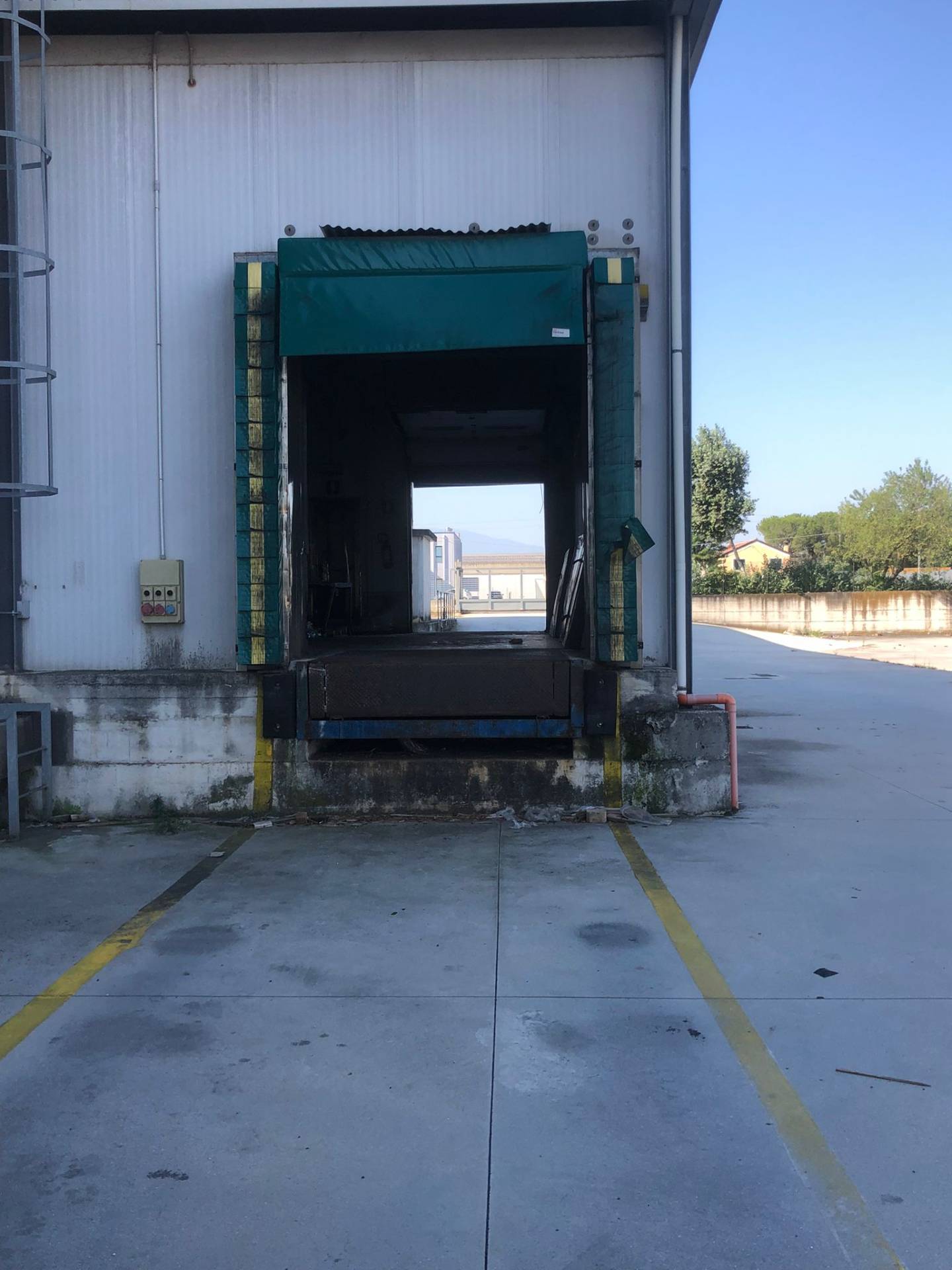 Capannone Industriale/Artigianale in vendita a Monteprandone, CENTOBUCHI - SOTTO SALARIA