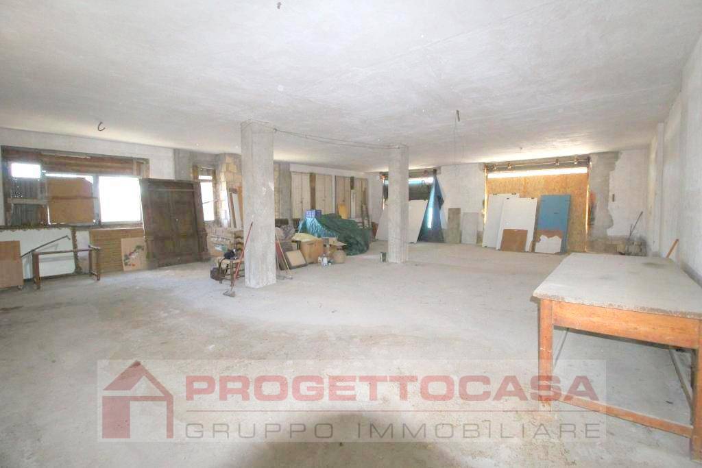 Locale Commerciale in vendita a San Benedetto del Tronto, RESIDENZIALE - SOPRA SS16