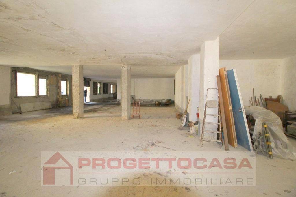 Locale Commerciale in vendita a San Benedetto del Tronto, RESIDENZIALE - SOPRA SS16