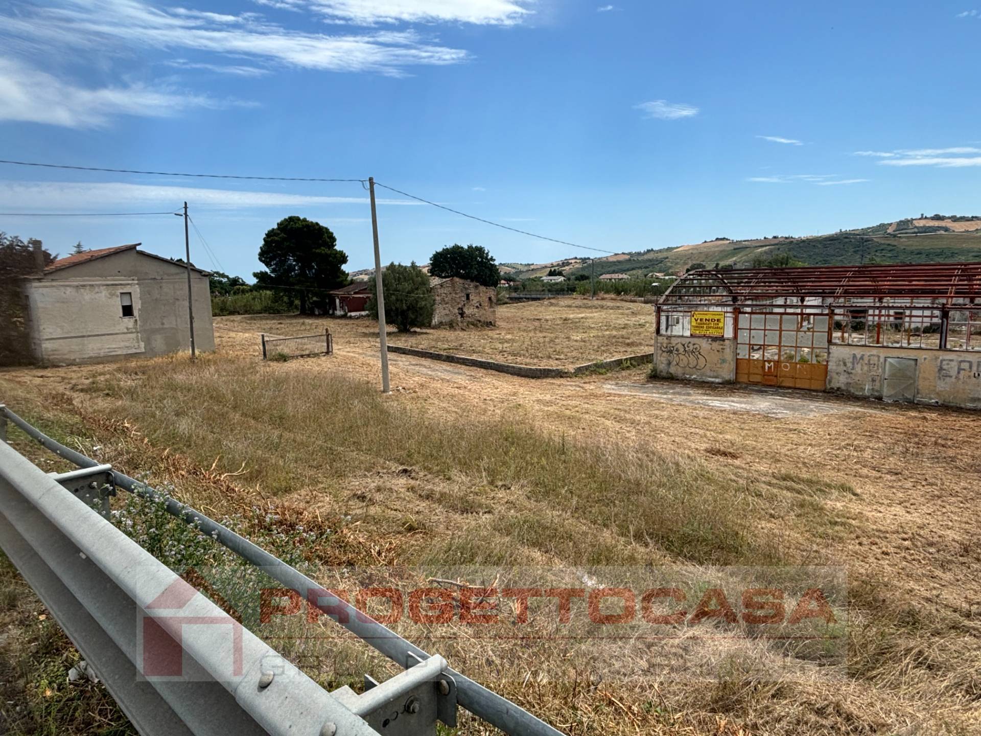 Terreno Art.le/Comm.le/Ind.le in vendita a Giulianova