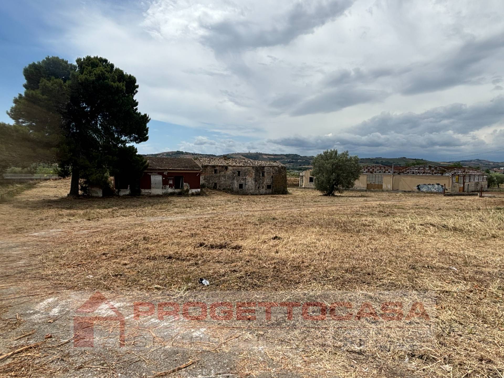 Terreno Art.le/Comm.le/Ind.le in vendita a Giulianova