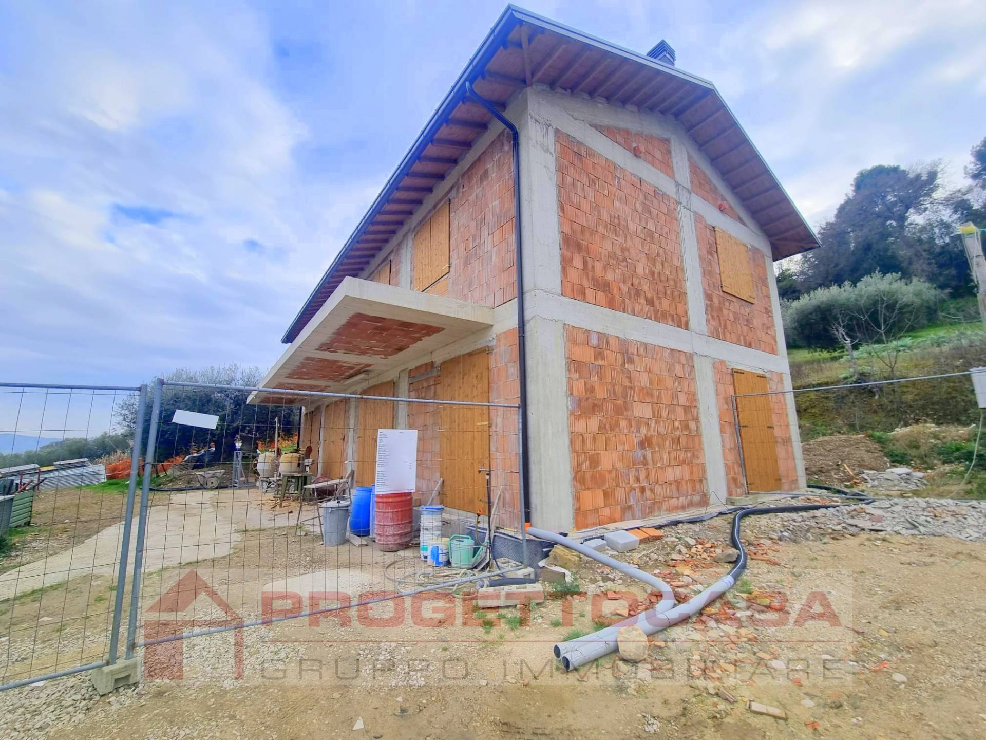 Casa indipendente in vendita a Colli del Tronto