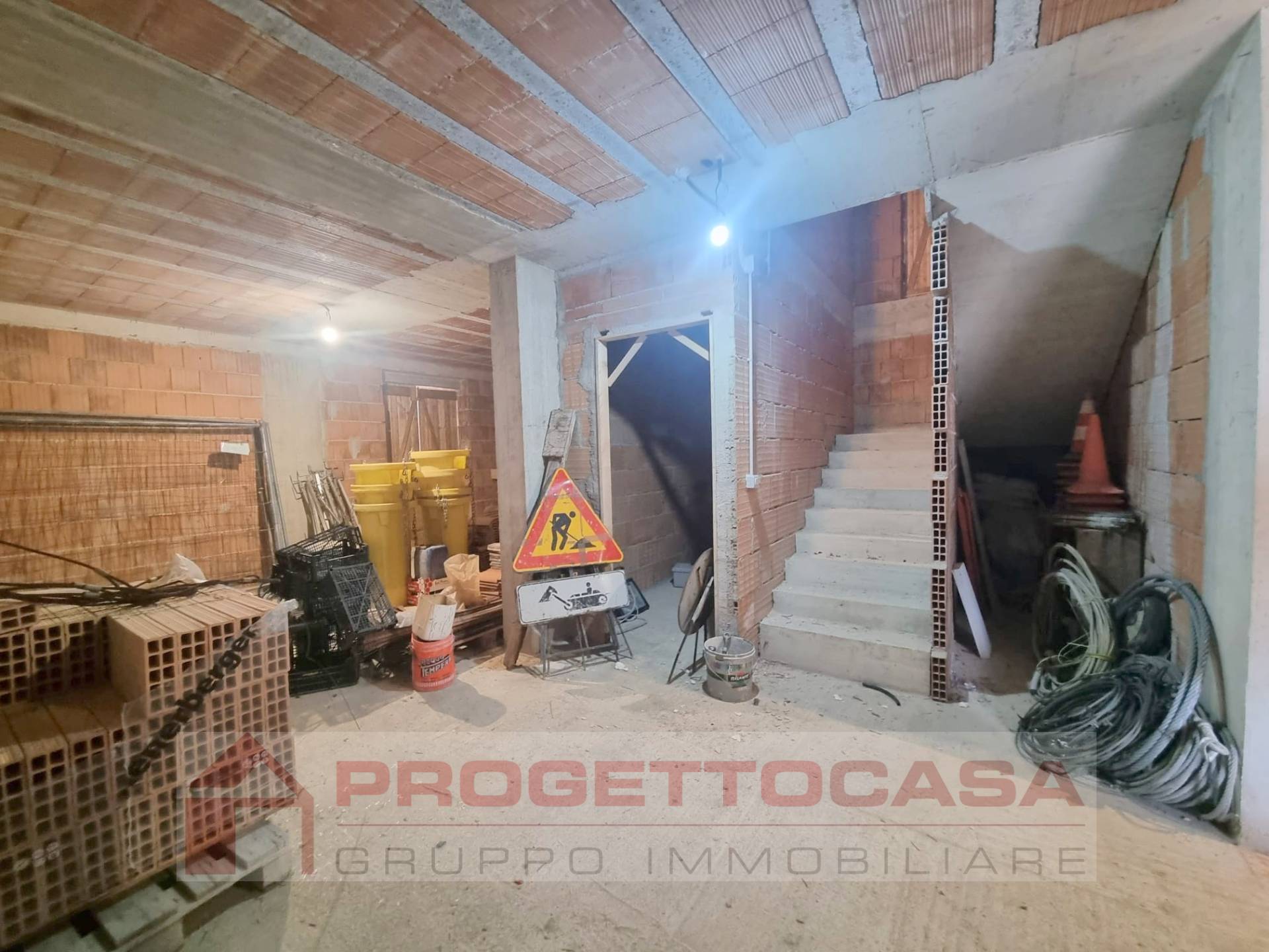 Casa indipendente in vendita a Colli del Tronto