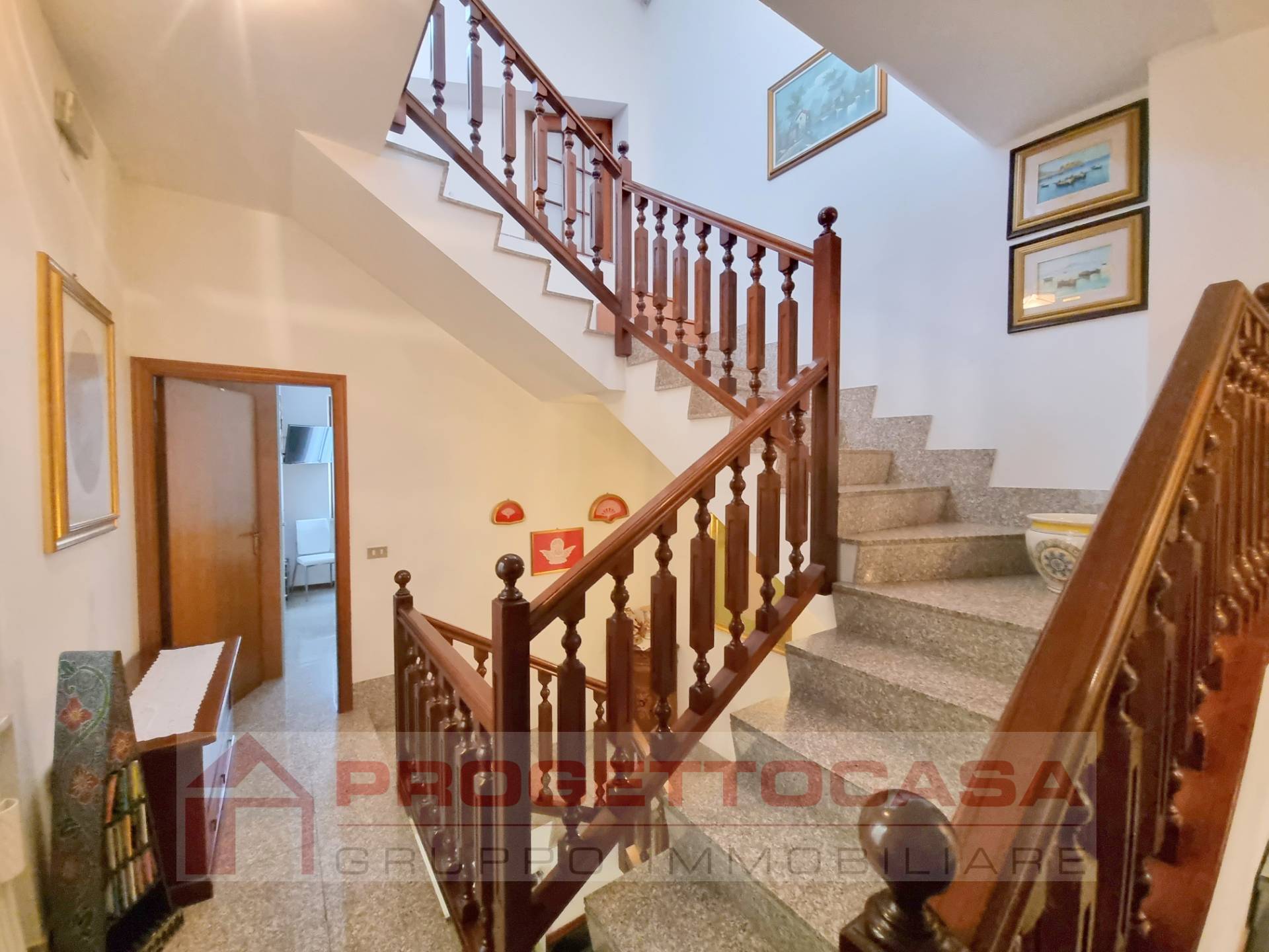 Casa cielo-terra in vendita a Appignano del Tronto