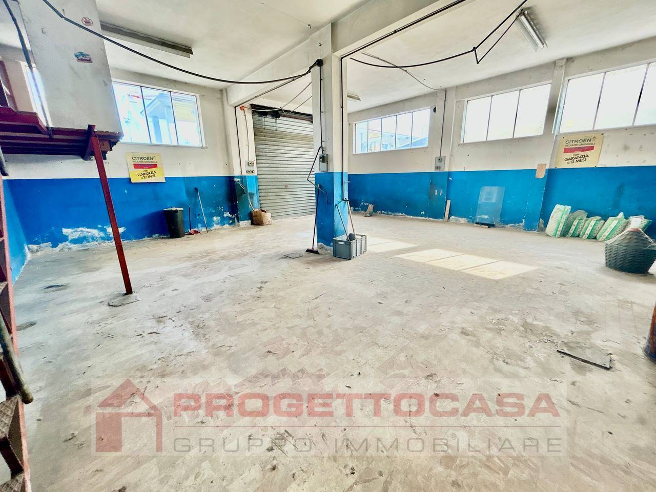 Locale Commerciale in vendita a Monteprandone, CENTOBUCHI - SOTTO SALARIA