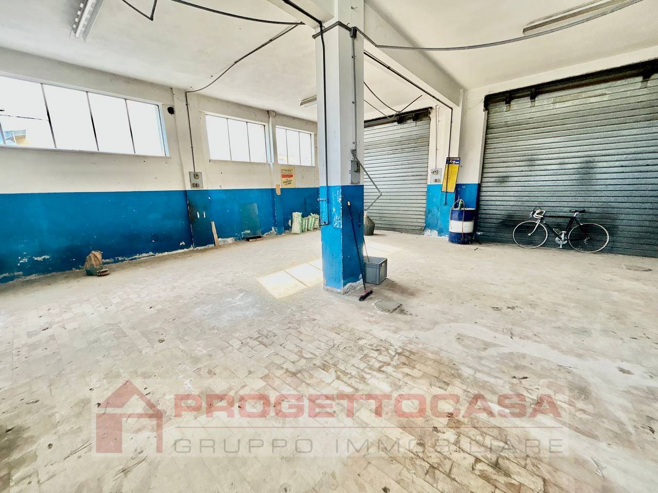 Locale Commerciale in vendita a Monteprandone, CENTOBUCHI - SOTTO SALARIA