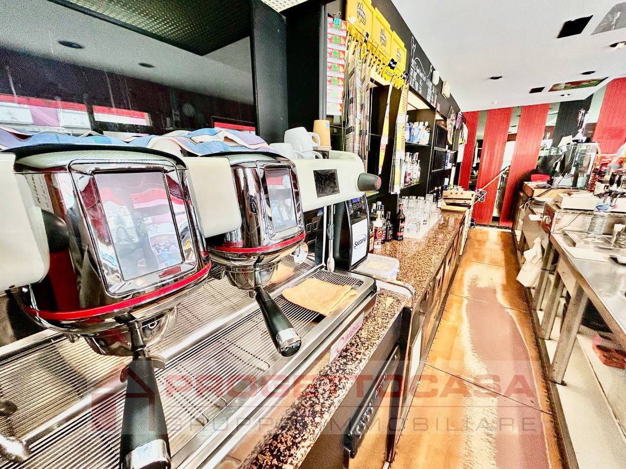 Bar in vendita a San Benedetto del Tronto, PORTO D'ASCOLI - RESIDENZIALE (TRA SS16 E FERROVIA)