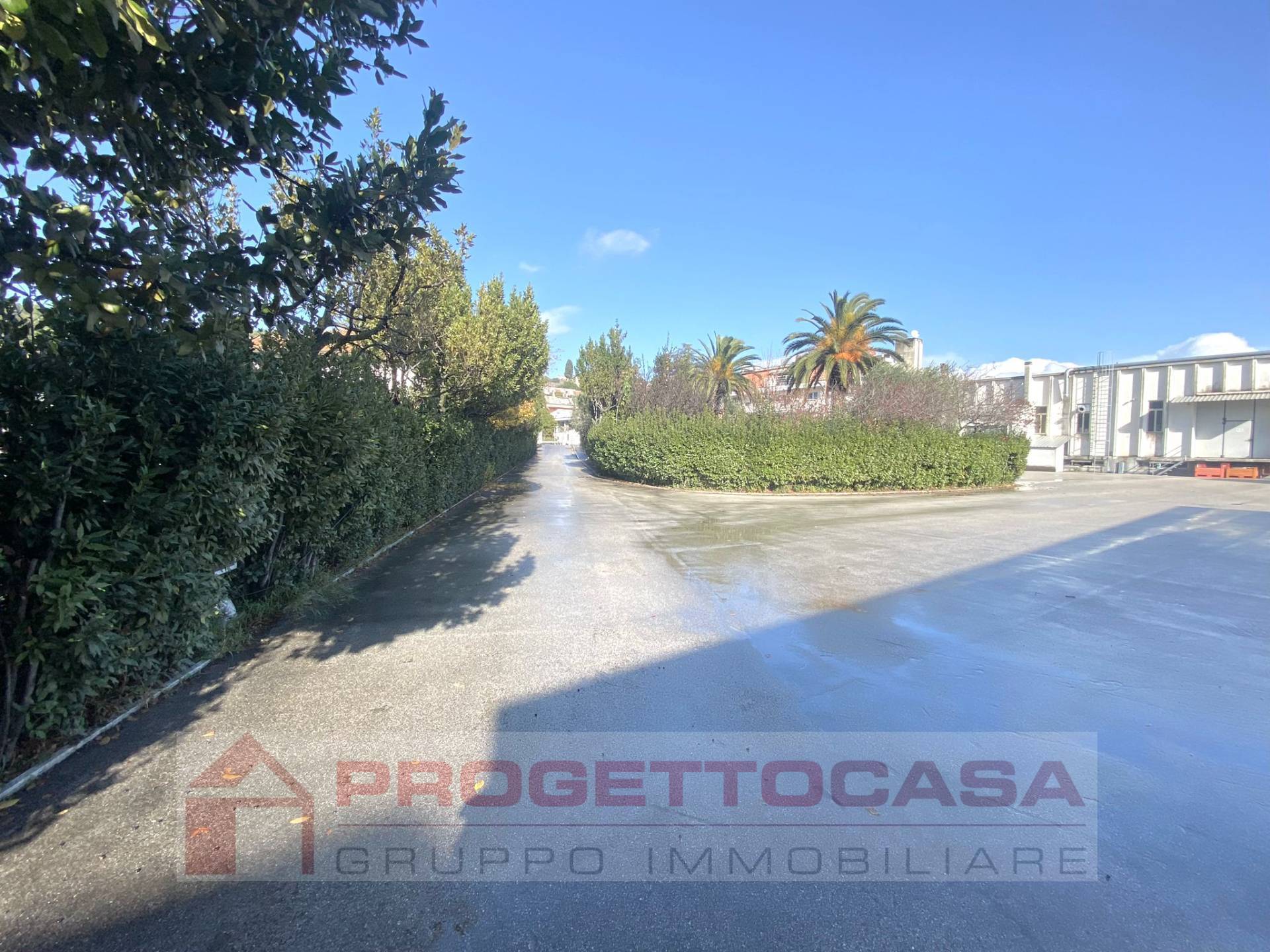 Capannone Industriale/Artigianale in affitto a Grottammare, VAL TESINO