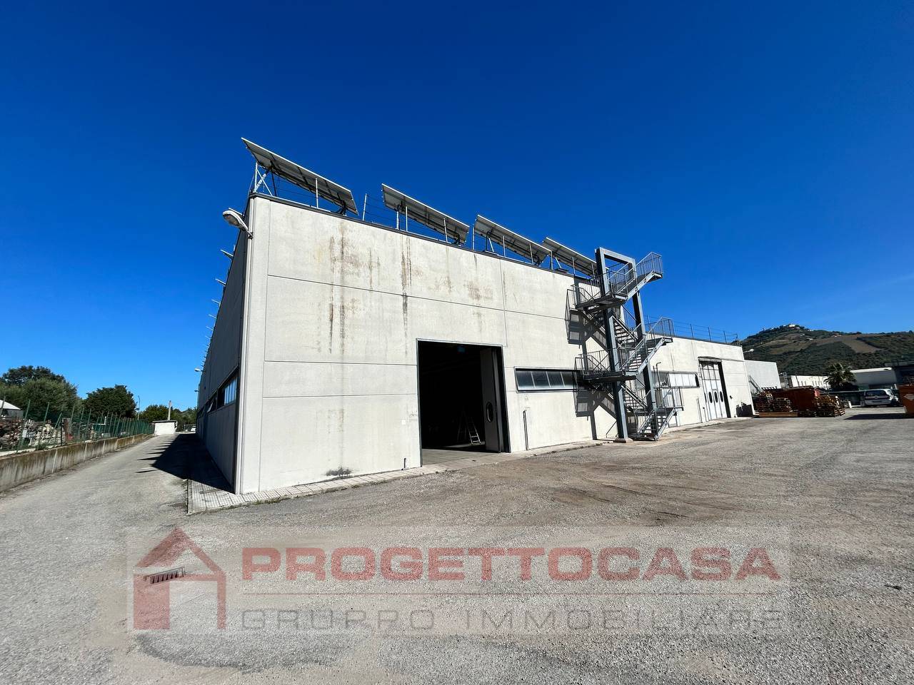 Capannone Industriale/Artigianale in vendita a Monteprandone, Centobuchi - Zona Industriale