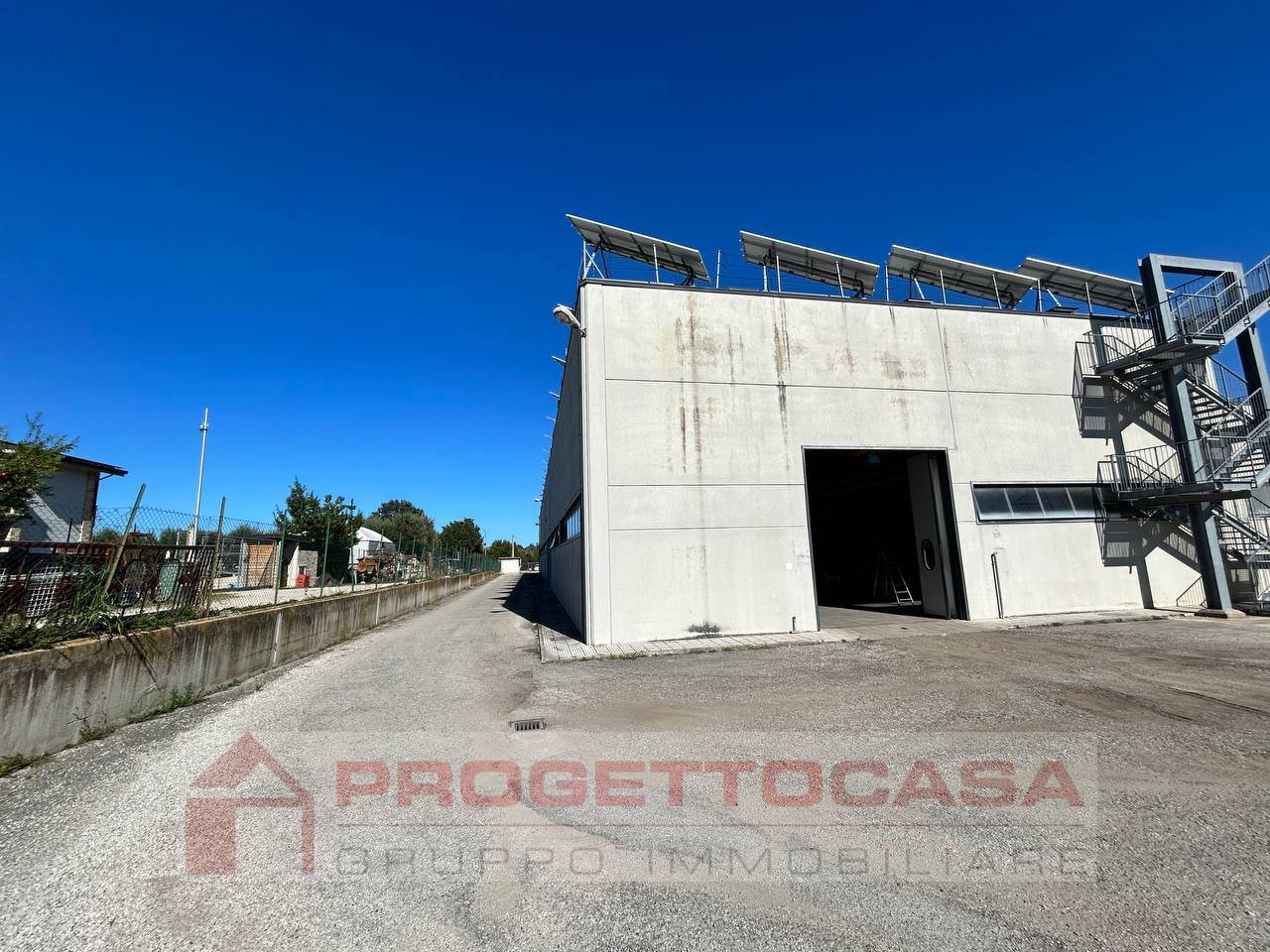 Capannone Industriale/Artigianale in vendita a Monteprandone, Centobuchi - Zona Industriale