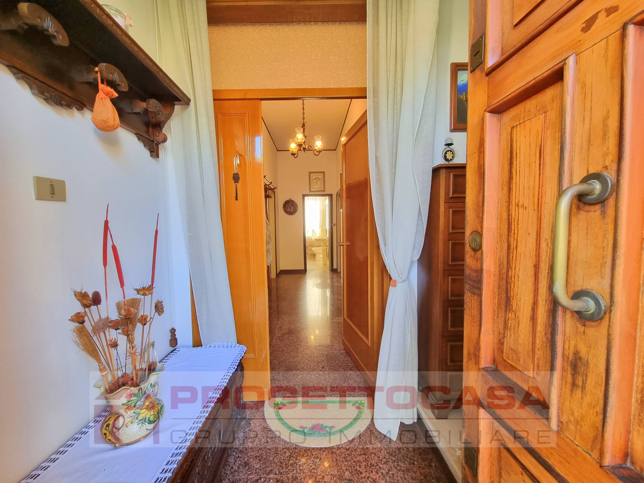 Casa indipendente in vendita a Colli del Tronto