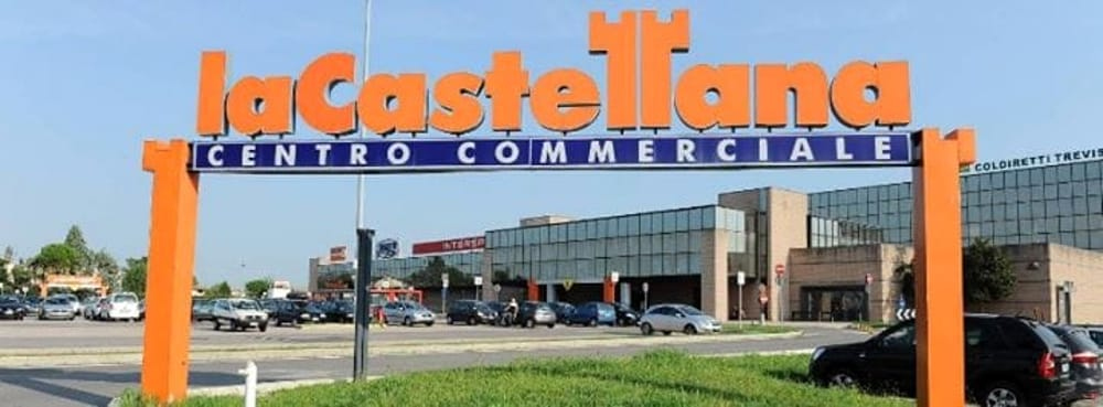 Negozio in affitto a Paese, Centro