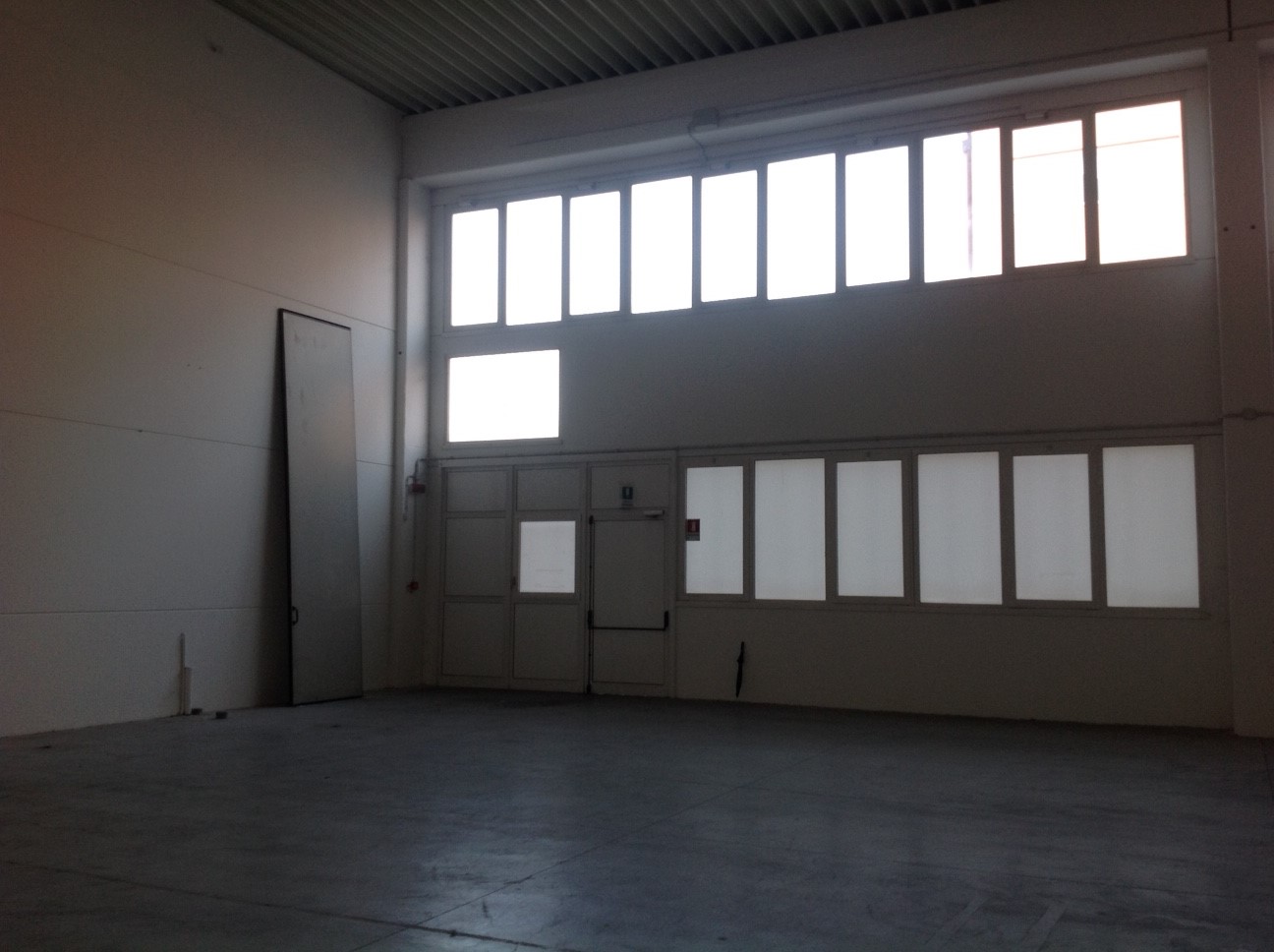 Locale commerciale in affitto a Silea, Centro