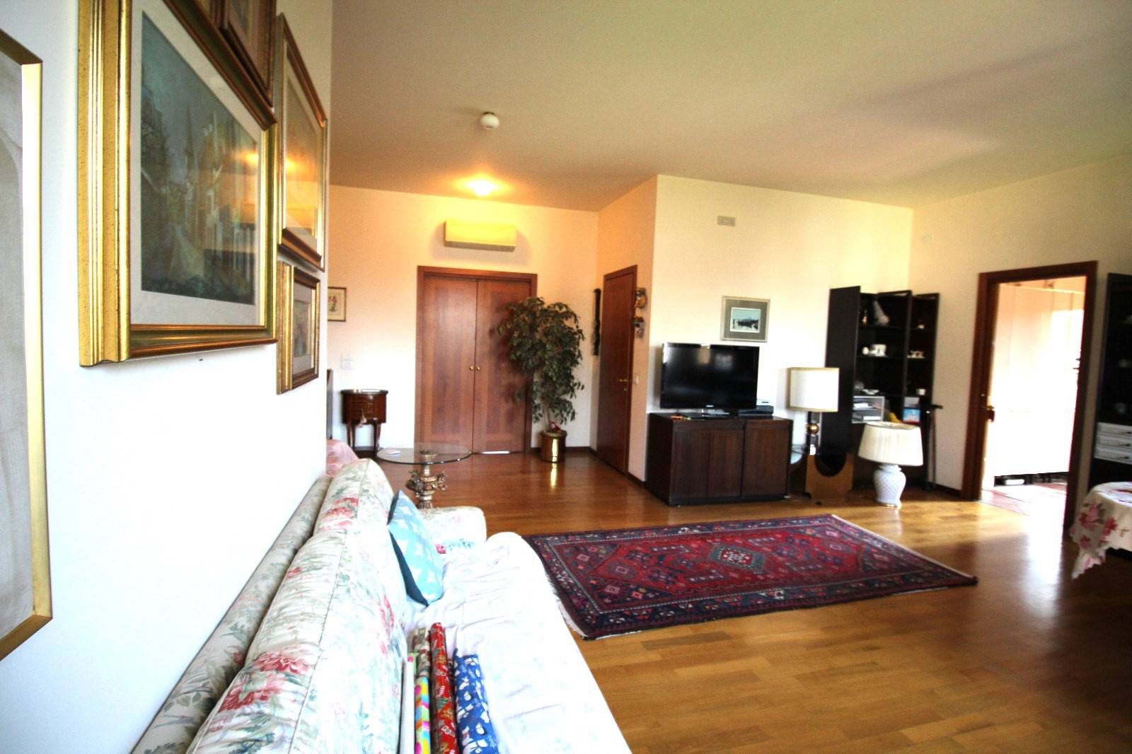 3 Camere in vendita a Treviso, Via Montello