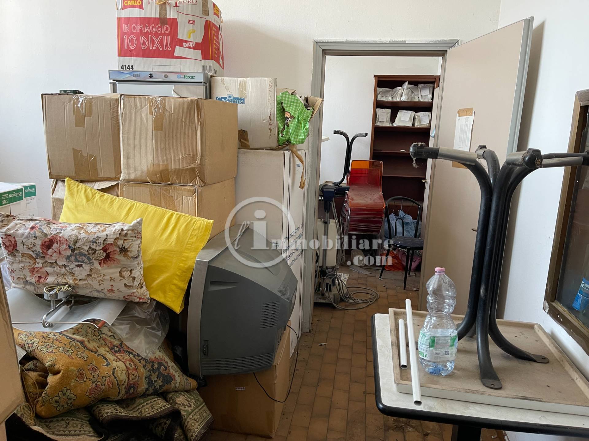 Capannone industriale in vendita a Abbiategrasso