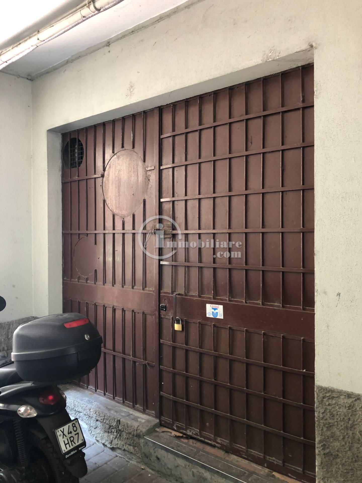 Negozio in vendita a Milano, Giambellino