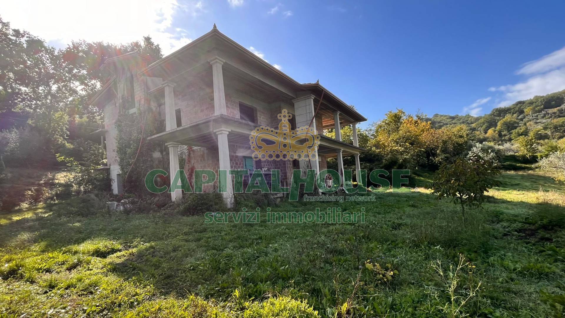 Villa con terrazzo a San Nicola Manfredi