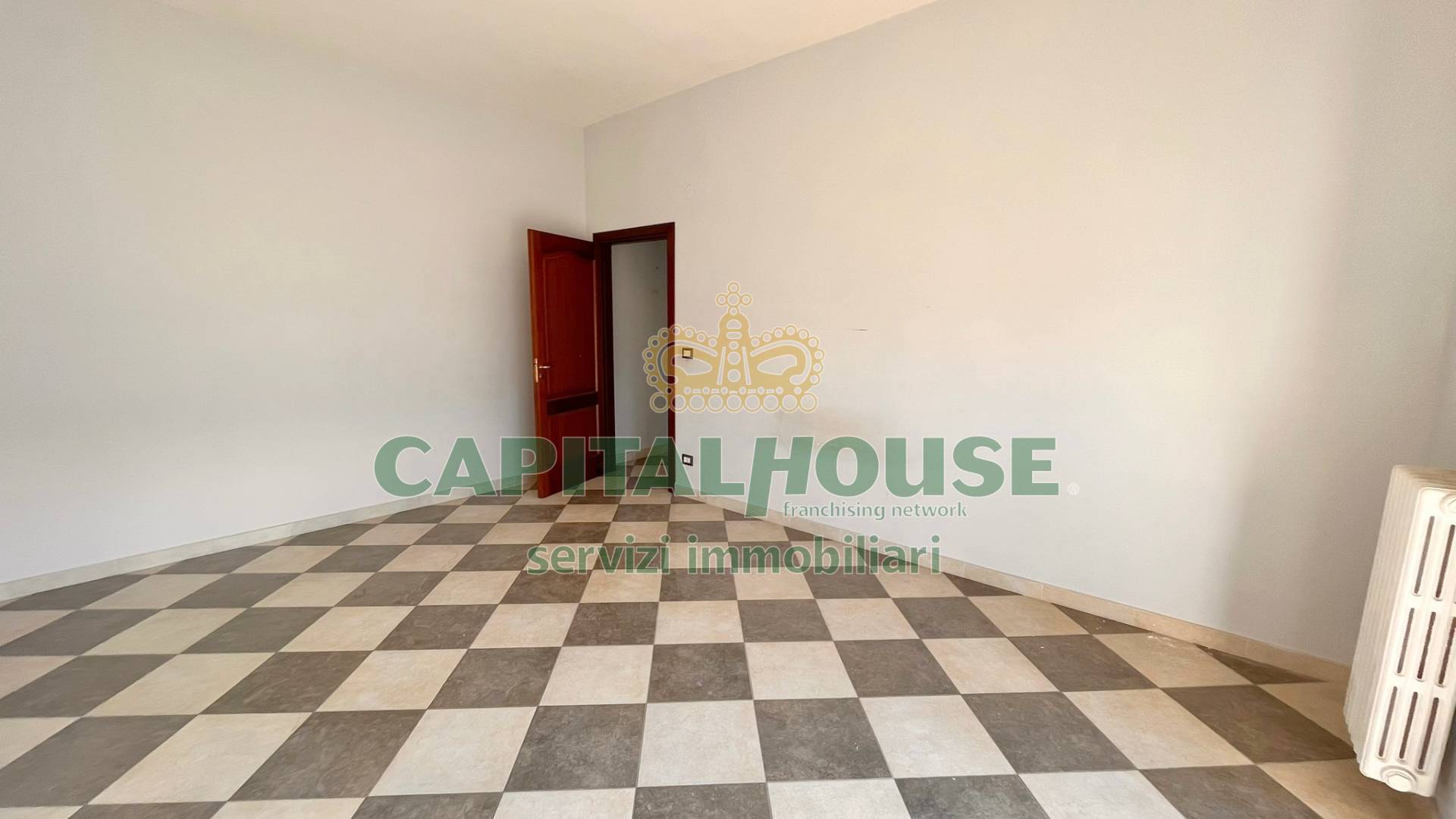 Appartamento in vendita a Contrada